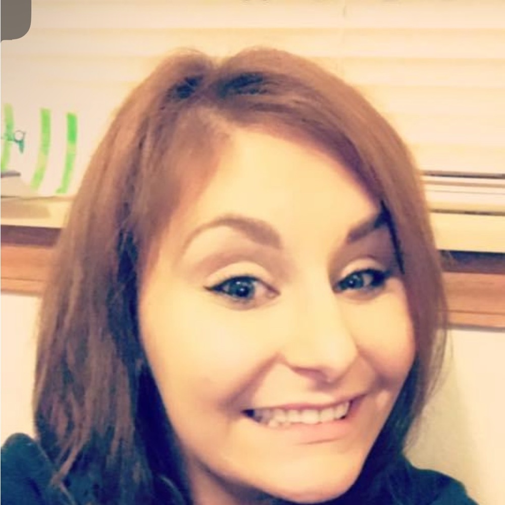 Meet your Posher, Tia